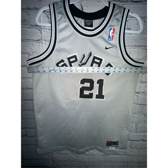 Tim Duncan #21 San Antonio Spurs Nike Authentic Jersey – Size XL +2 Length - Picture 7 of 8